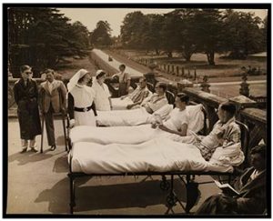 WW II soldiers convalescing